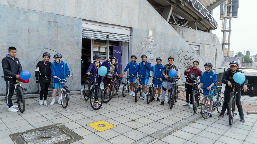 Conversatorio sobre bicicleta y literatura en Bogotá