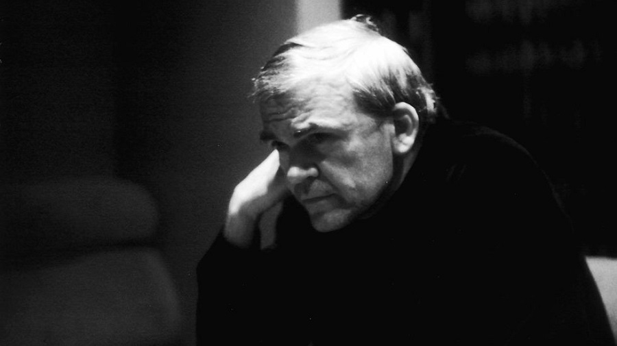 El legado de Milan Kundera: maestro de la condición humana 