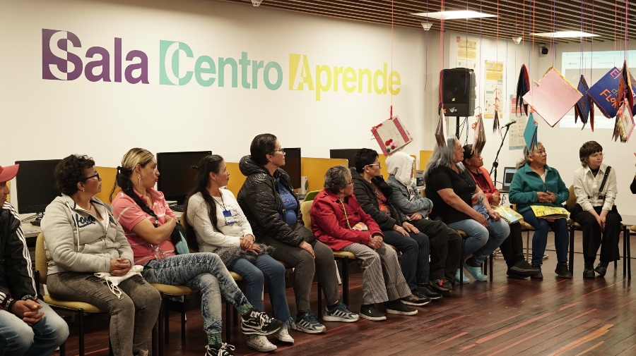  Sala Centro Aprende Intercultural de la Biblioteca Pública Gabriel García Márquez – El Tunal / Foto: BibloRed
