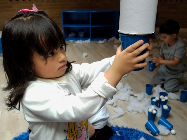 Experiencias artísticas con: NIDOS Arte en Primera Infancia