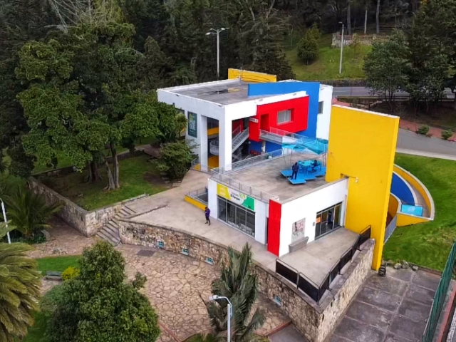 Biblioteca Pública El Parque