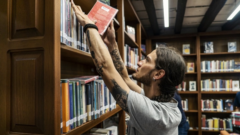 Biblioteca FUGA, especializada en historia política de Colombia